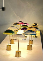 Abajur Decorativa de Ágata Natural com Base Dourada